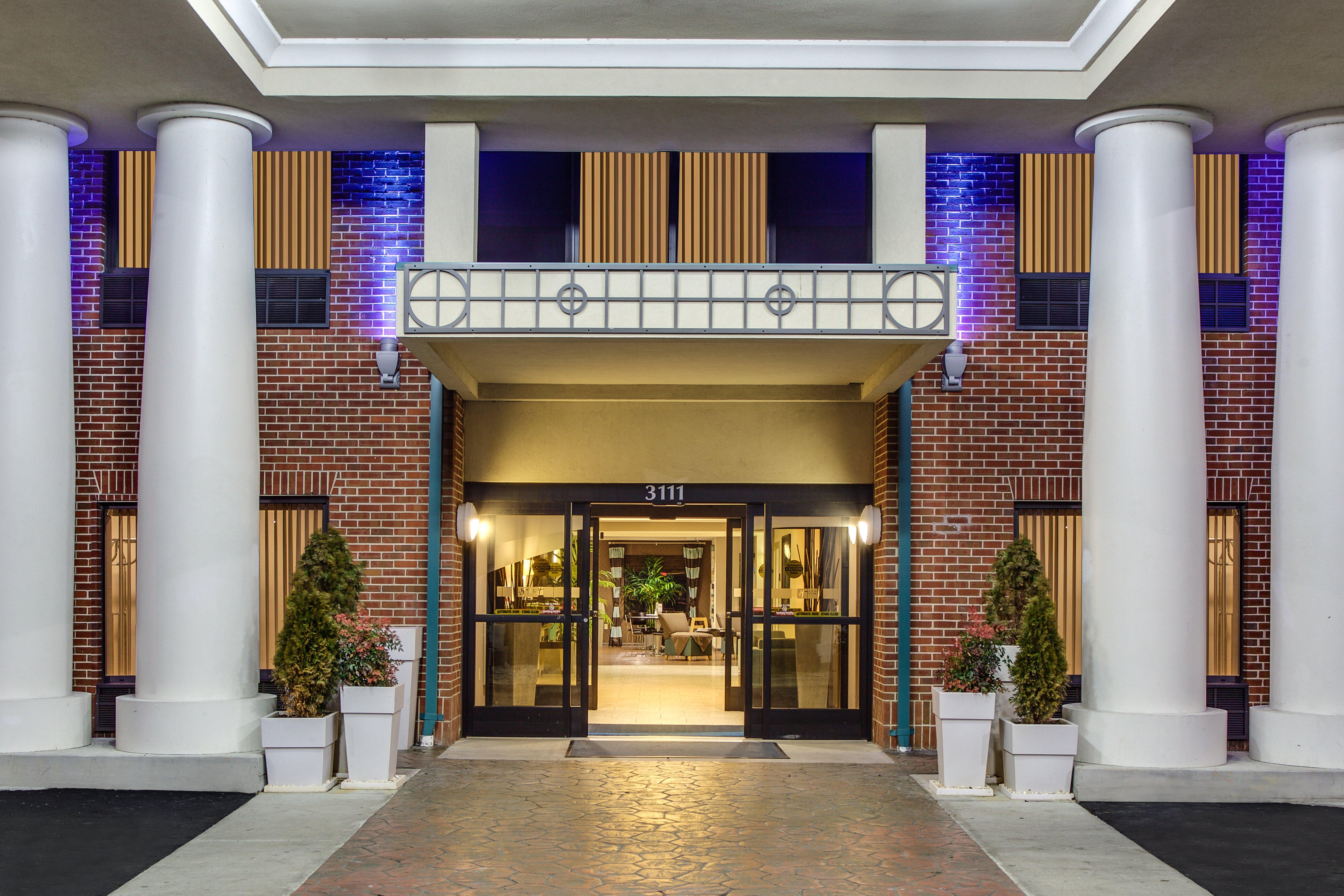 Holiday Inn Express Hotel & Suites Greensboro-East, An Ihg Hotel Exterior foto