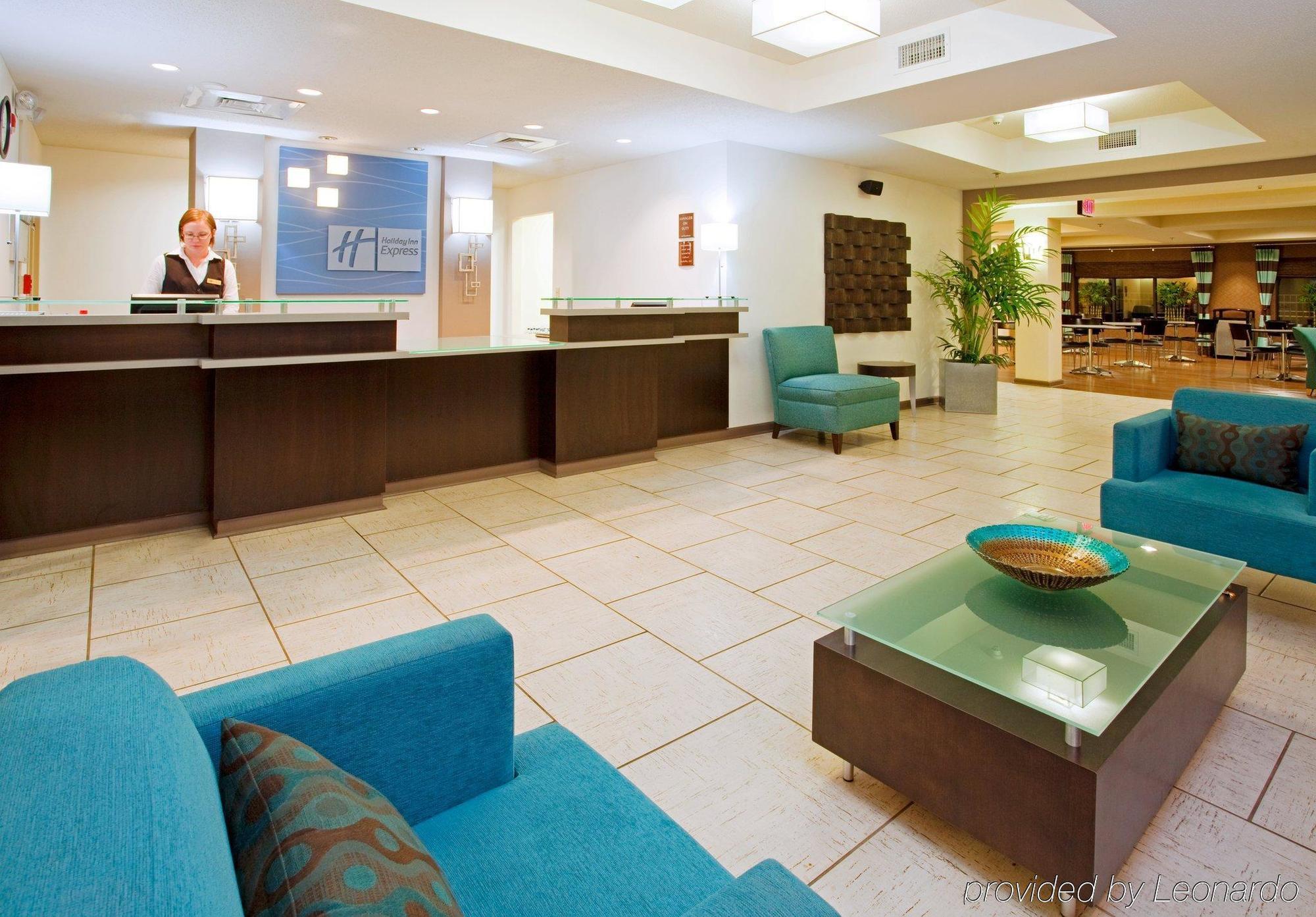 Holiday Inn Express Hotel & Suites Greensboro-East By Ihg Interior foto