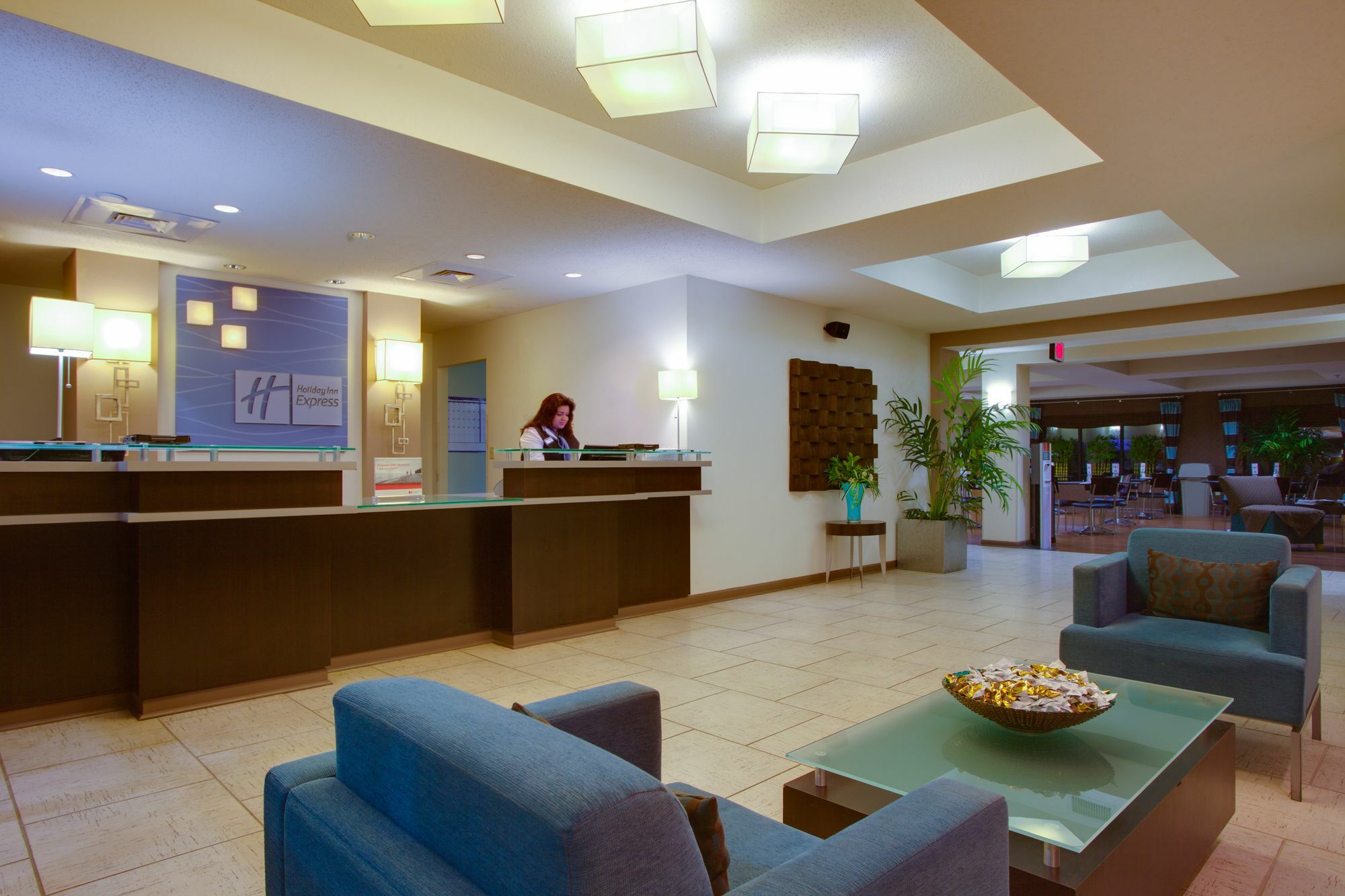 Holiday Inn Express Hotel & Suites Greensboro-East By Ihg Exterior foto
